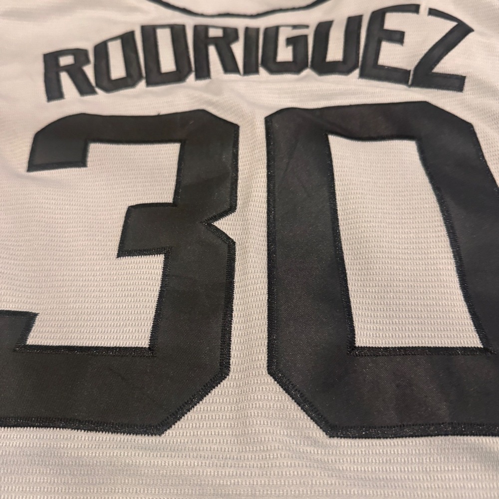 The Sandlot Benny the Jet Rodriguez 30 Baseball Jersey Grey Blck Button Up Small - Picture 8 of 8